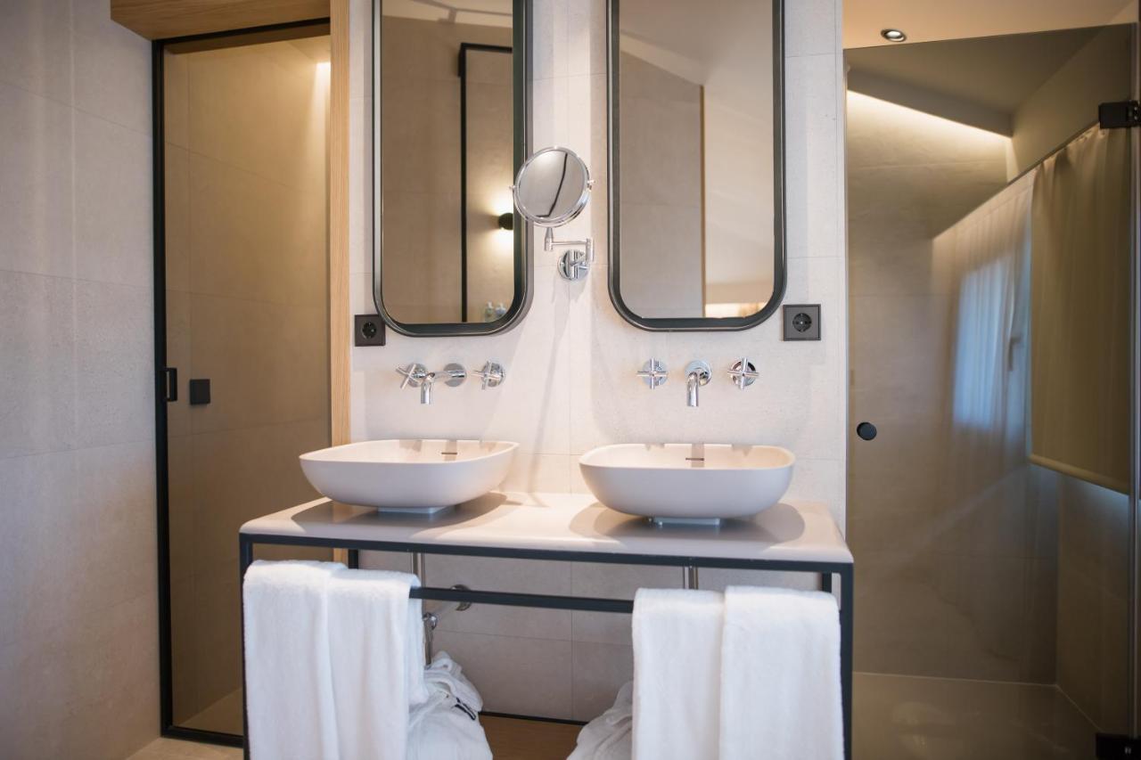 Myr Puerta Serranos Valence Extérieur photo