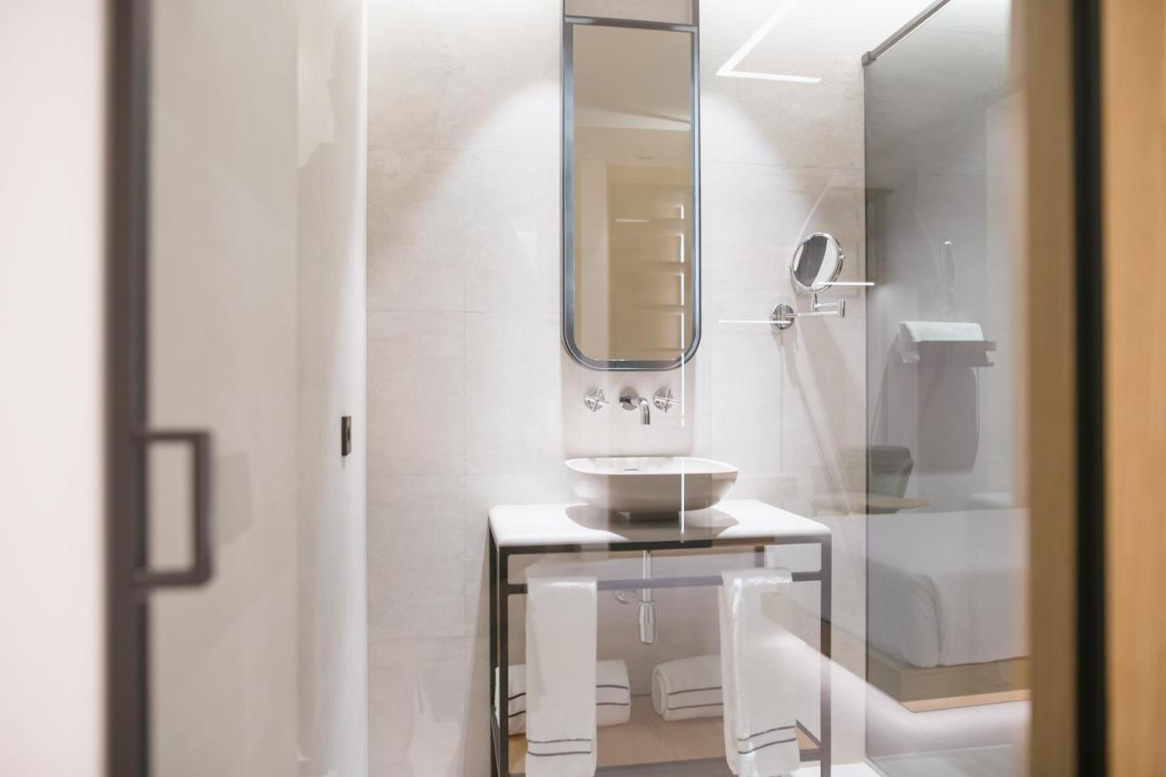 Myr Puerta Serranos Valence Extérieur photo